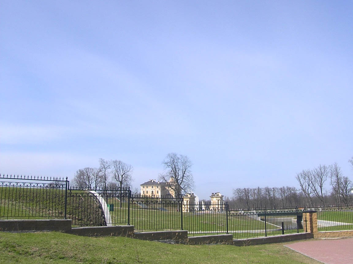 strelna_konstantinpark_pogreb_1-05-04.jpg